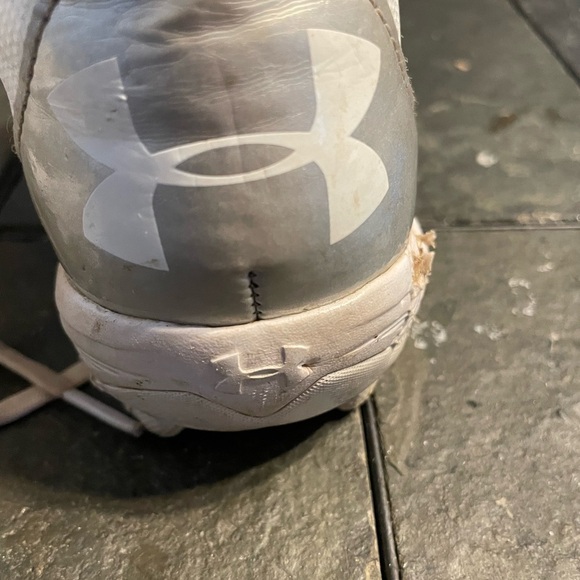 Lead off baseball cleats youth size 4 preowned - Picture 2 of 8